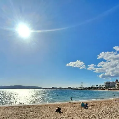 Apartment Saint-raphael-front De Mer-wifi-clim *