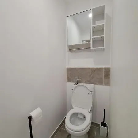 Apartment Saint-raphael-front De Mer-wifi-clim *