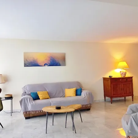 Apartment Saint-raphael-front De Mer-wifi-clim *